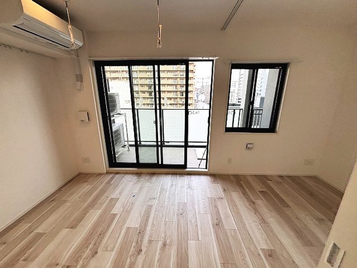 エル・セレーノ新大阪北402の居間