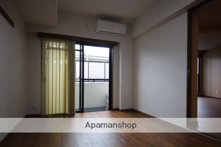 メイプルコムの内装