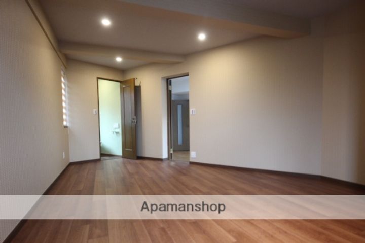 メイプルコムの内装