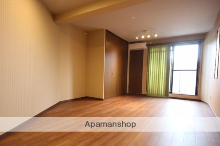 メイプルコムの居間