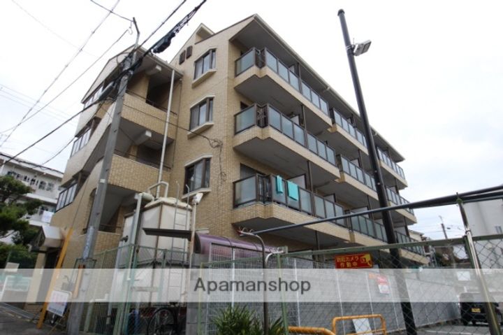 ステラ蛍池の外観