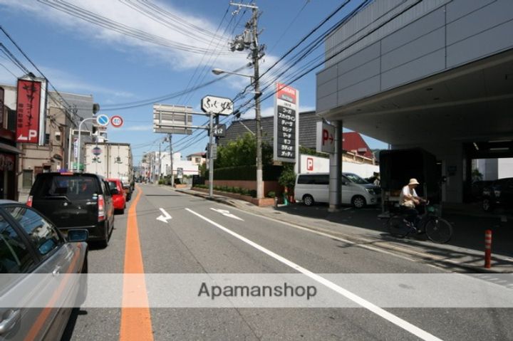 サンパレスマンションの周辺