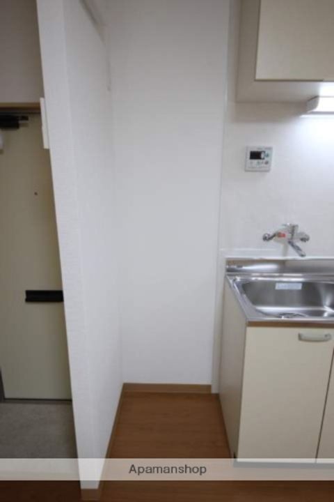 兵庫県川西市花屋敷1丁目の賃貸マンションの内装