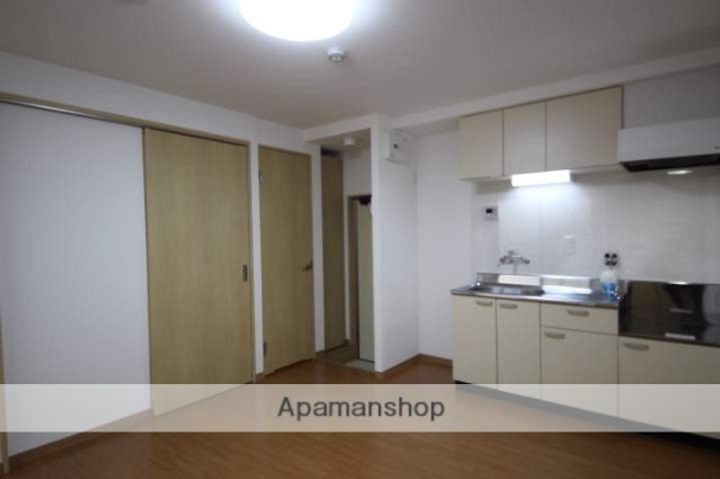 兵庫県川西市花屋敷1丁目の賃貸マンションの内装