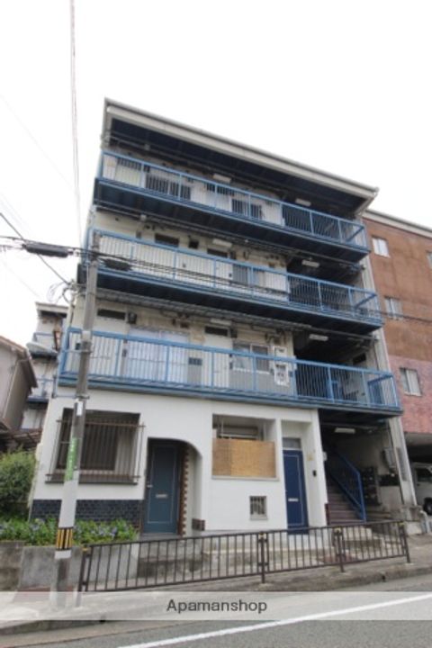 兵庫県川西市花屋敷1丁目の賃貸マンションの外観