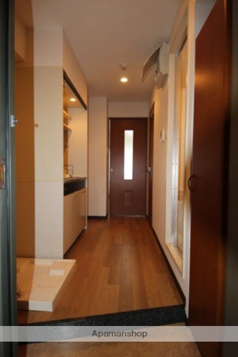 ノベラスコート蛍池の玄関