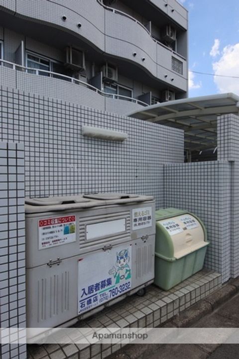 パレスコート石橋の外観