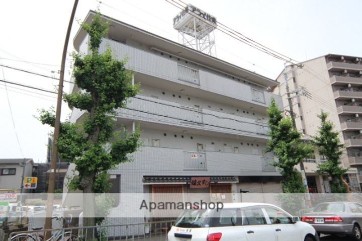 アライビルの外観