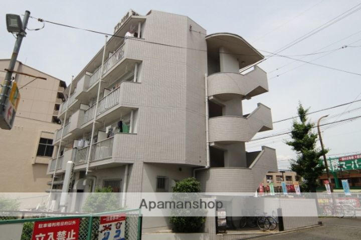 アライビルの外観