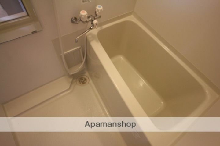 アライビルの内装