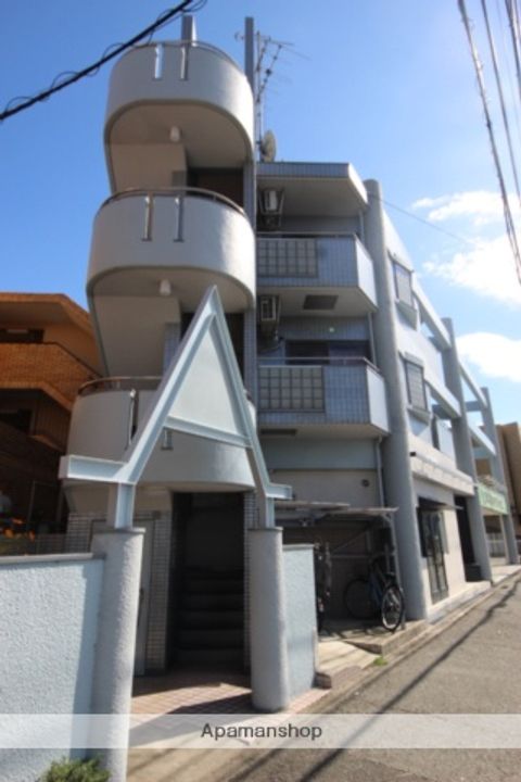 兵庫県川西市栄根1丁目の賃貸マンションの外観