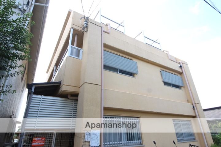 メゾン南花屋敷の外観