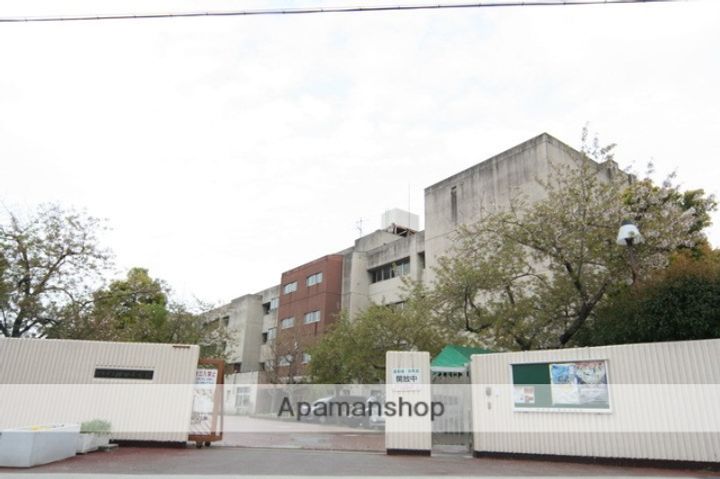 アンソレイユ高木の周辺