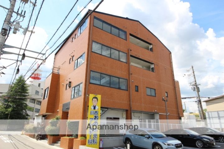 メゾン岸本の外観