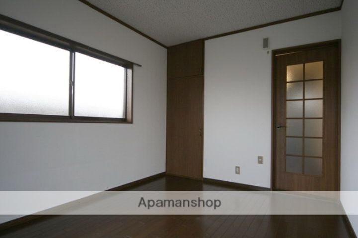 コーポ待兼山の居間