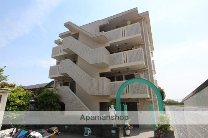 ローランハウス八王寺の外観