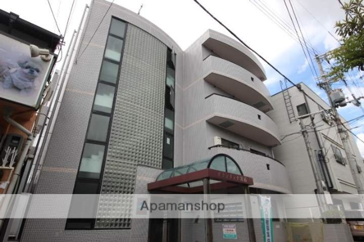 グランリッチ箕面の外観