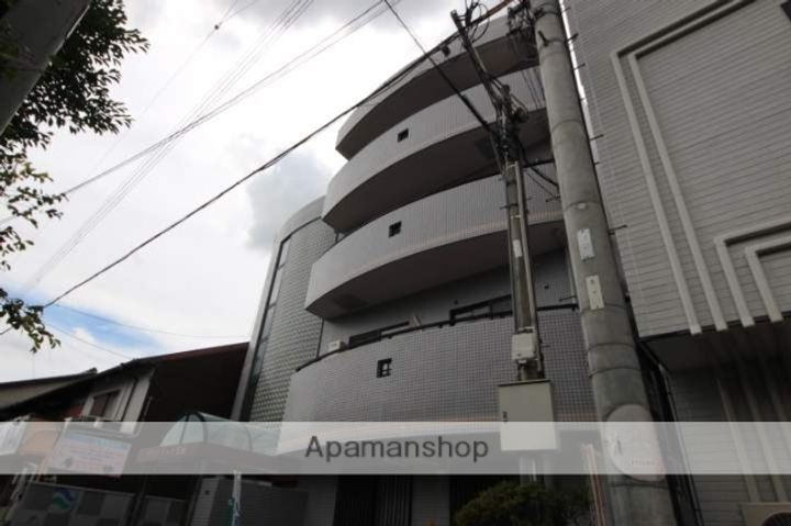 グランリッチ箕面の外観