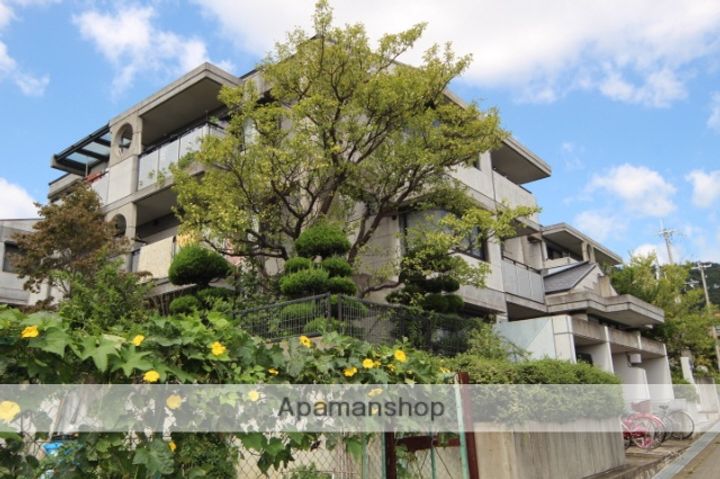 柴央里マンションの外観