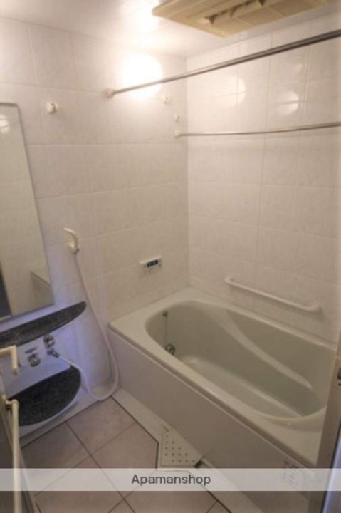 ジオメゾン新千里東町の風呂