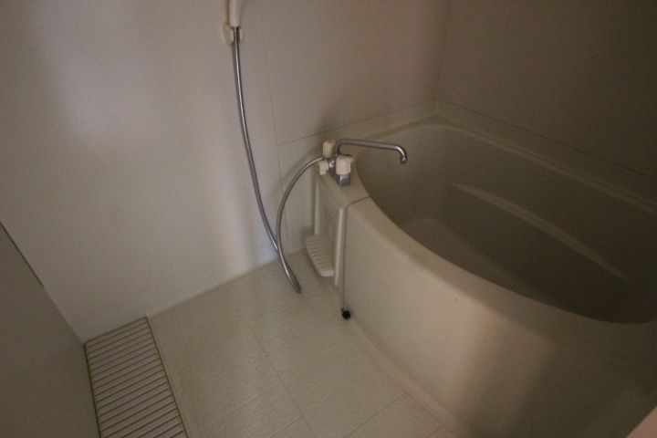 メゾン二翠 B102号室の風呂