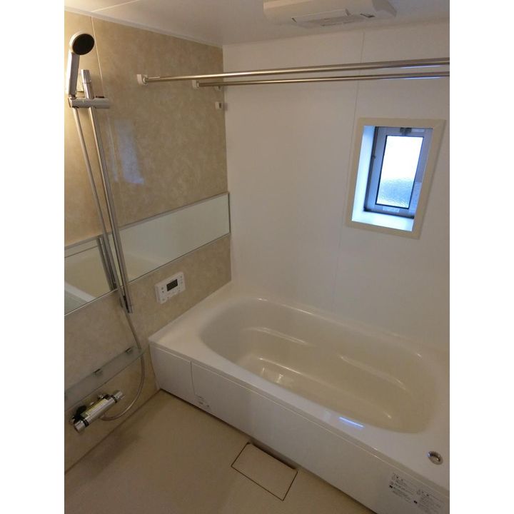 LACINE柴原101号室の風呂