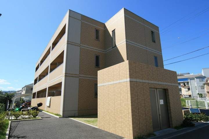 コーラルパレスの外観