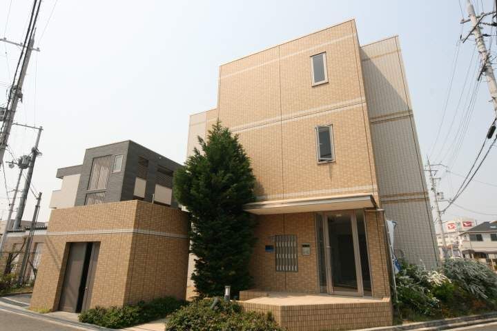 コーラルパレスの外観