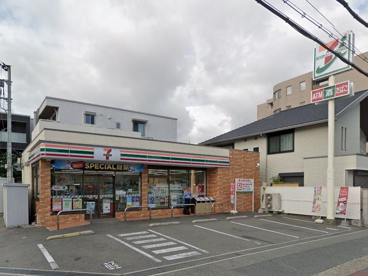 コーラルパレスの周辺