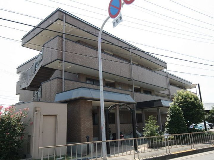 アンソレイユ高木の外観