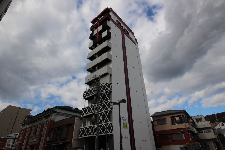 大阪府池田市栄本町の賃貸マンションの外観