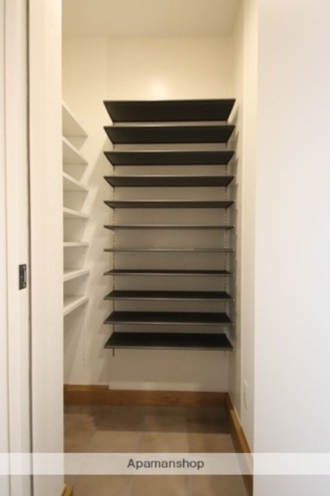 大阪府池田市畑5丁目(一戸建)の賃貸物件の内装