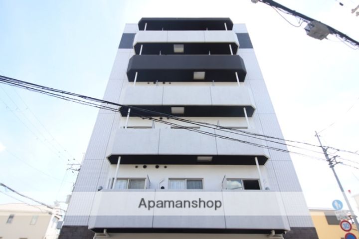 ONLYONE川西小花苑の外観