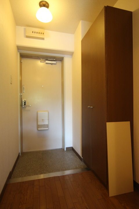 サンローゼうねのの玄関