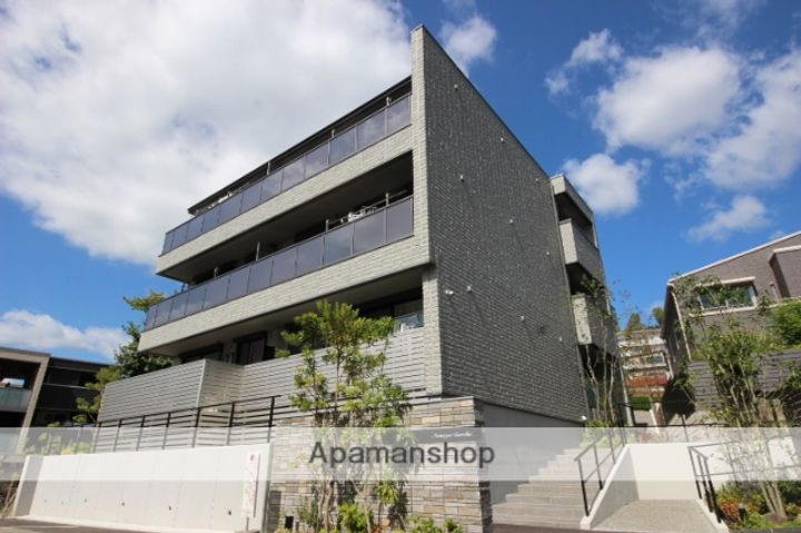 大阪府池田市五月丘1丁目の賃貸マンションの外観