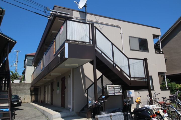メゾン刀根山の外観