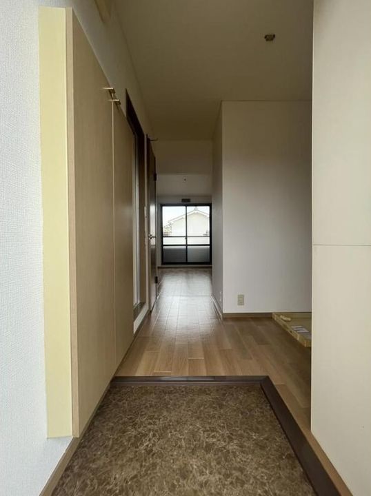 GRACE205号室の玄関