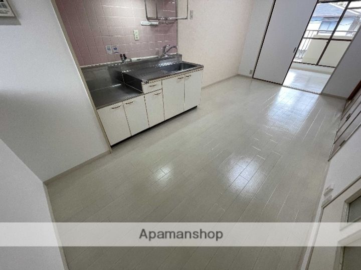 シャトーオキタの居間