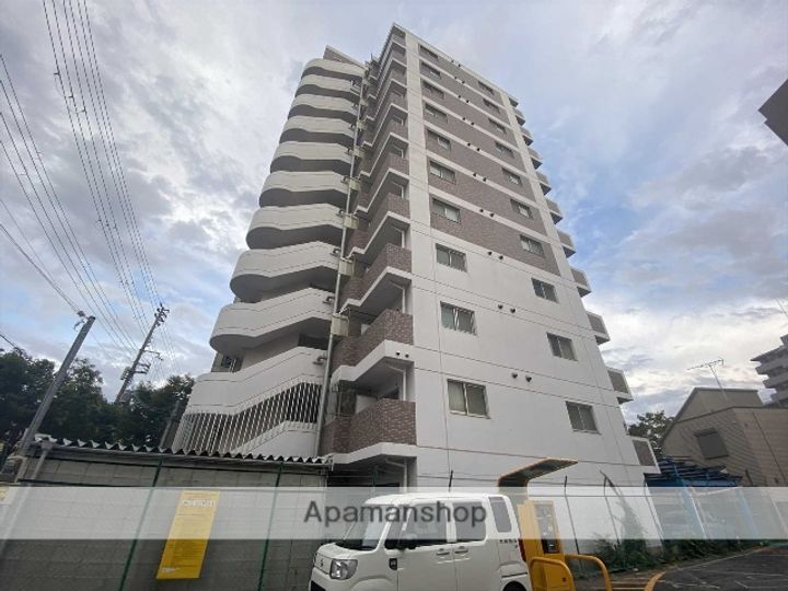 HACHIBUSE帝塚山の外観