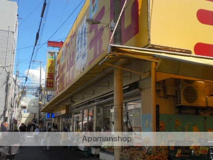 日進ビルの周辺