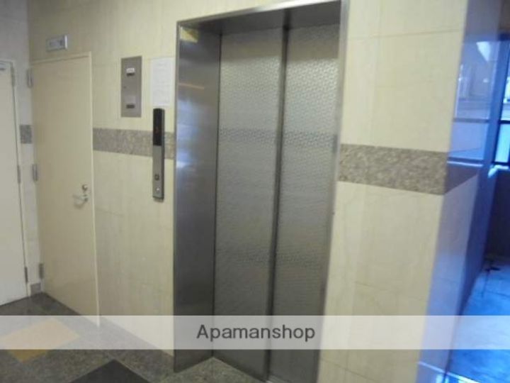 クレール・ヴィルのその他画像