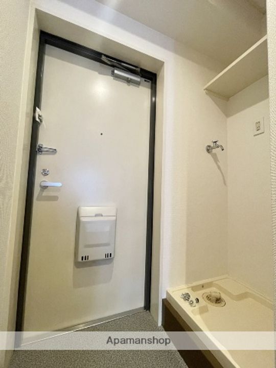 コスモコート大南の玄関