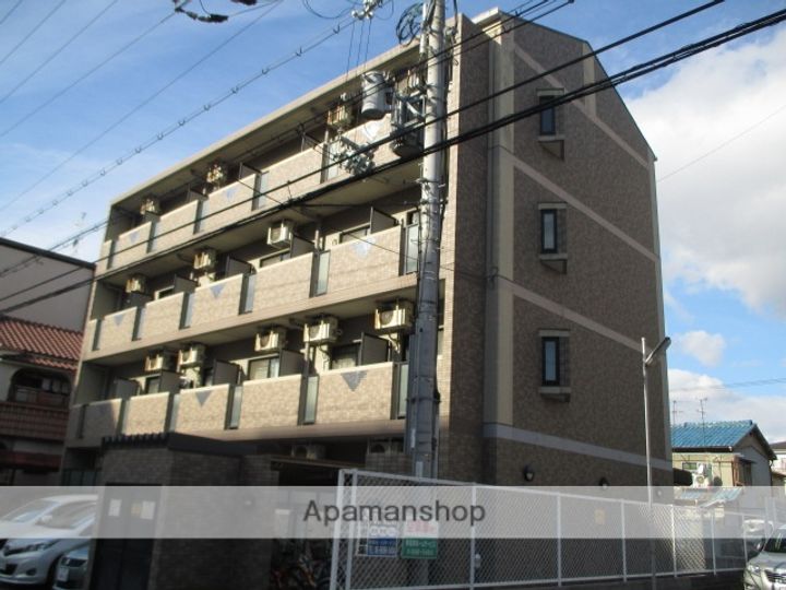 コスモコート大南の外観