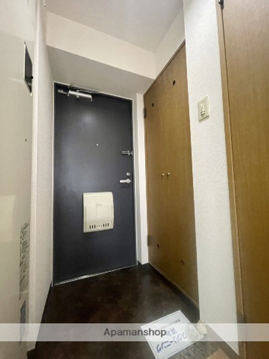 大阪府大阪市東住吉区桑津1丁目の賃貸マンションの玄関