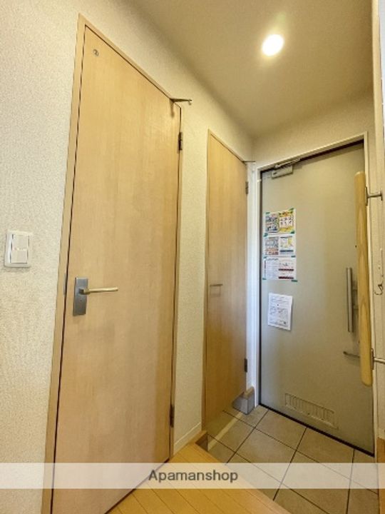 シャーメゾンパープルコートの玄関