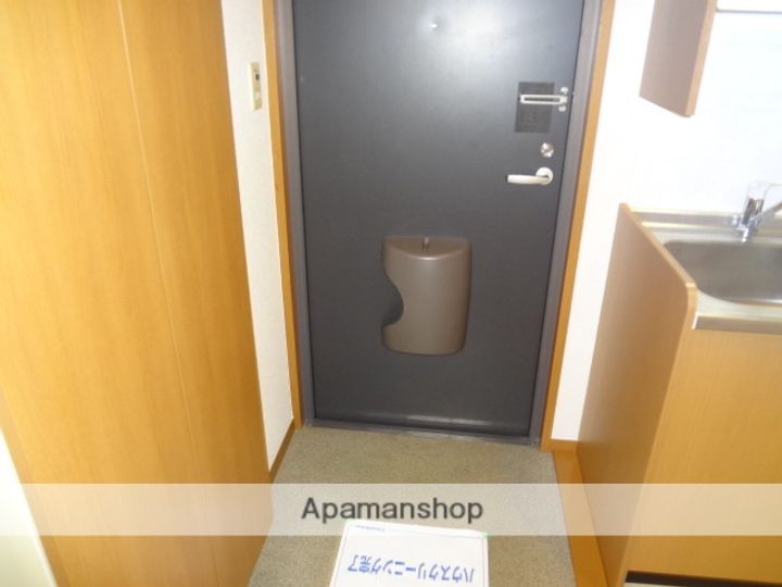 ジュヌ エスプワールの玄関