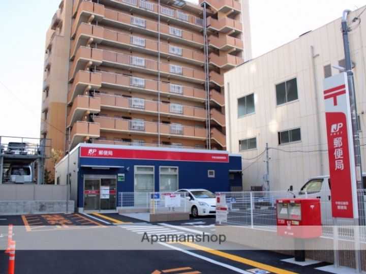 ジュヌ エスプワールの周辺