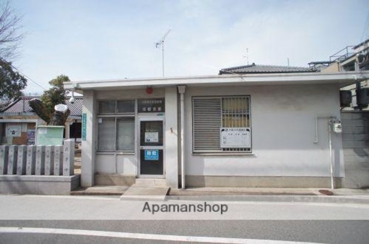 ジュヌ エスプワールの周辺