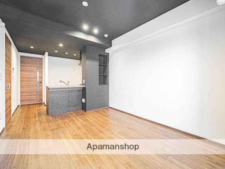 セントリヴィエ大阪梅田の居間