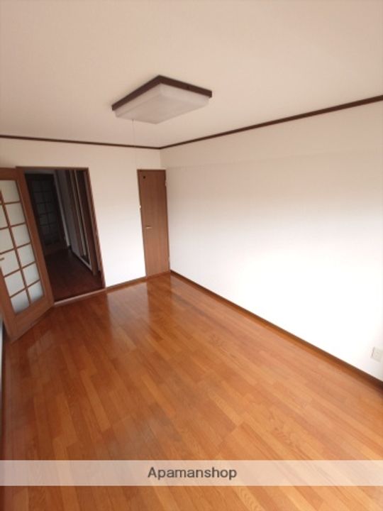 シャルム阪上308の内装